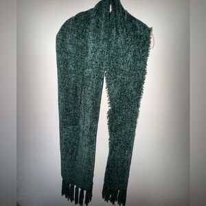 Chenille Scarf Green NWT